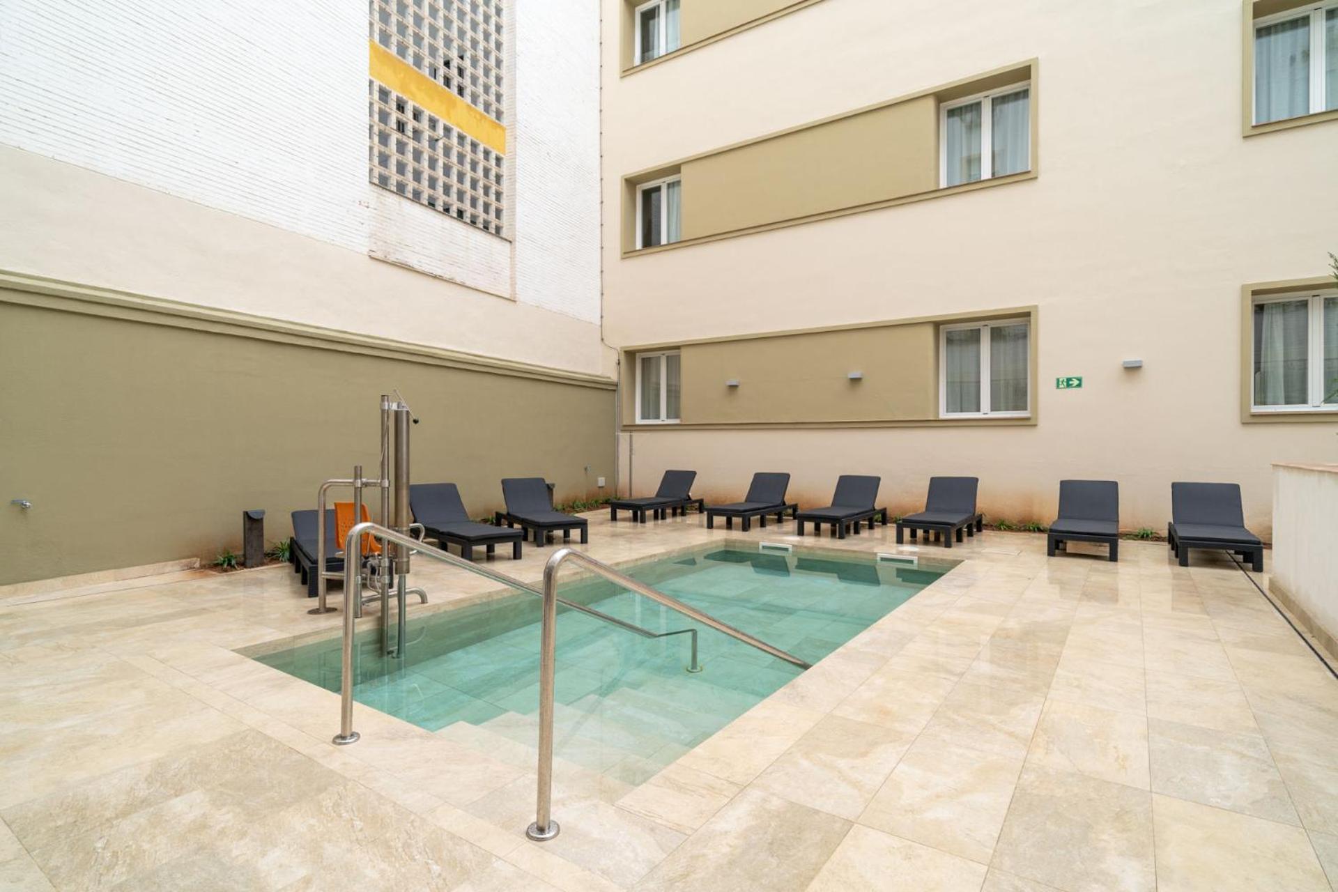 Apartament Limehome Ronda De Capuchinos Sevilla